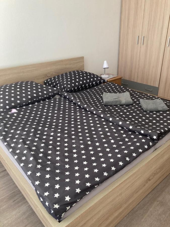 Ferienwohnung Apartman Edita - Byt S Terasou A Parkovacim Stanim, Topolova, Olmütz Exterior foto