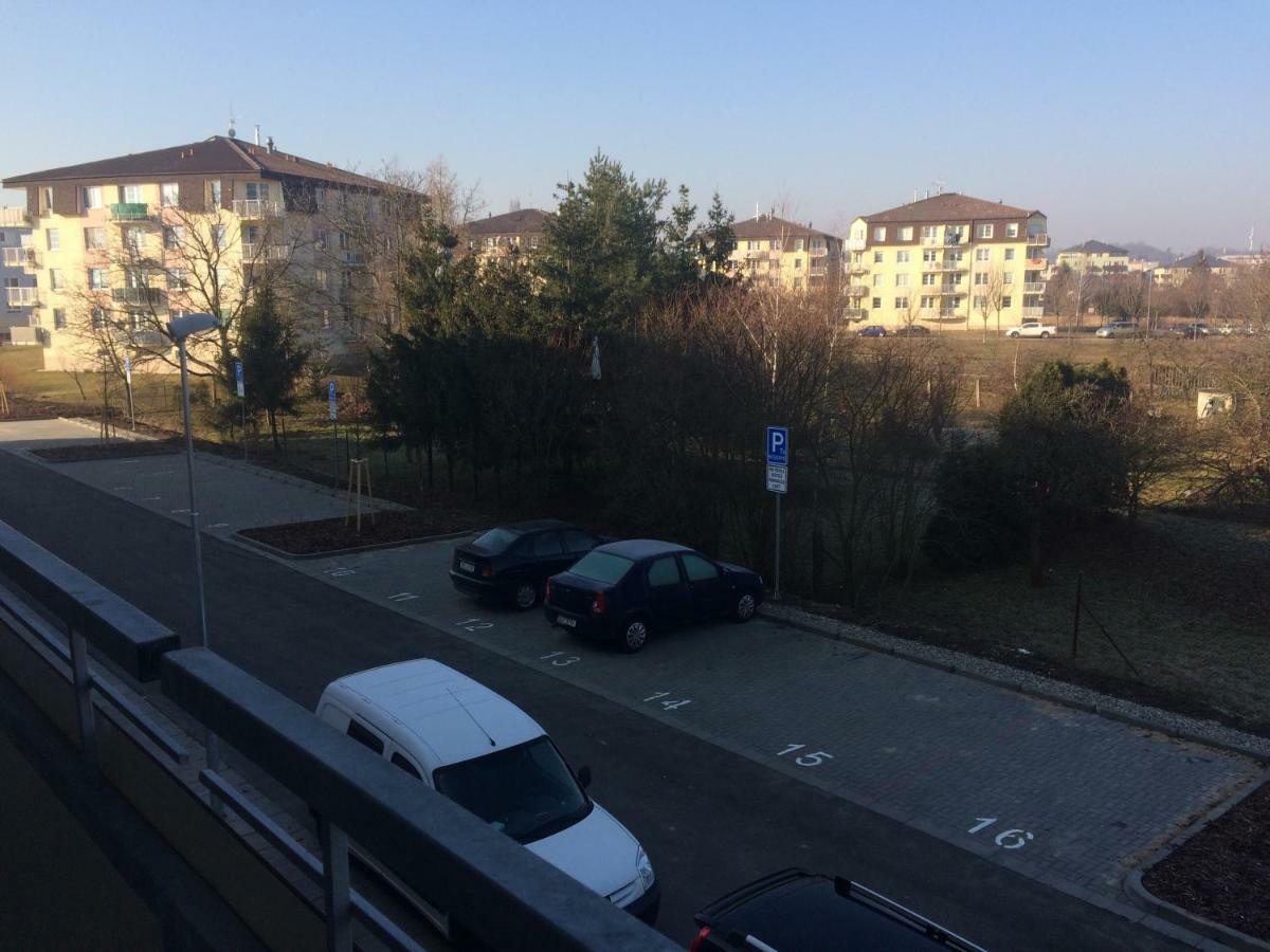 Ferienwohnung Apartman Edita - Byt S Terasou A Parkovacim Stanim, Topolova, Olmütz Exterior foto