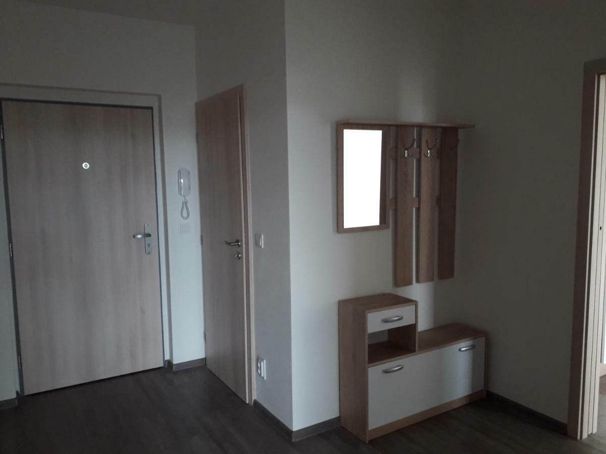 Ferienwohnung Apartman Edita - Byt S Terasou A Parkovacim Stanim, Topolova, Olmütz Exterior foto