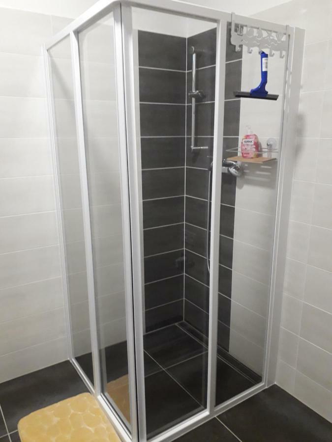 Ferienwohnung Apartman Edita - Byt S Terasou A Parkovacim Stanim, Topolova, Olmütz Exterior foto